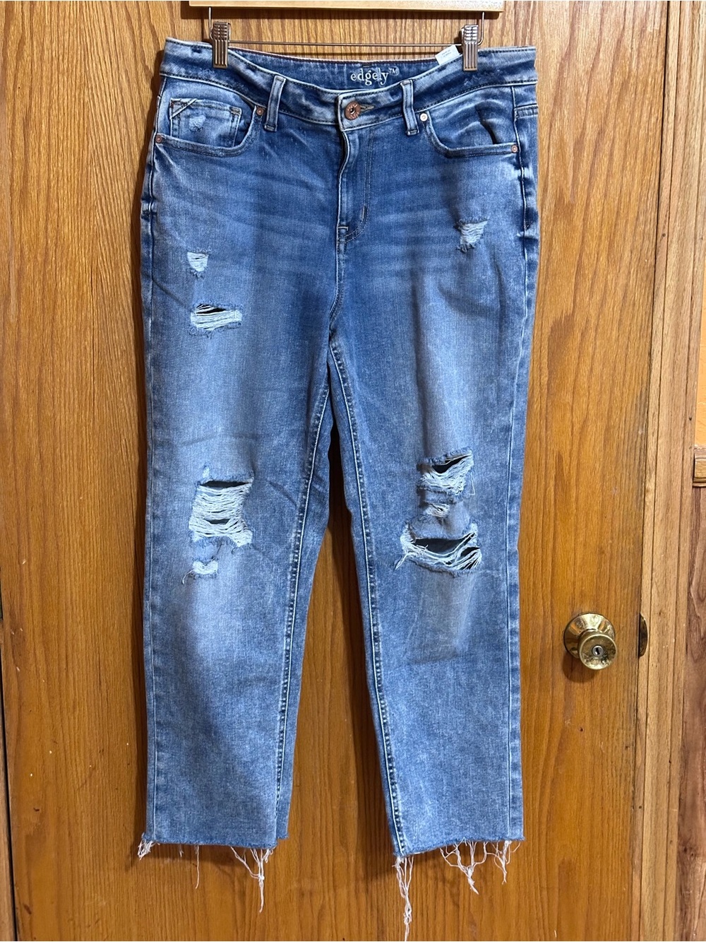 Edgely Distressed high rise straight women’s sz 14
